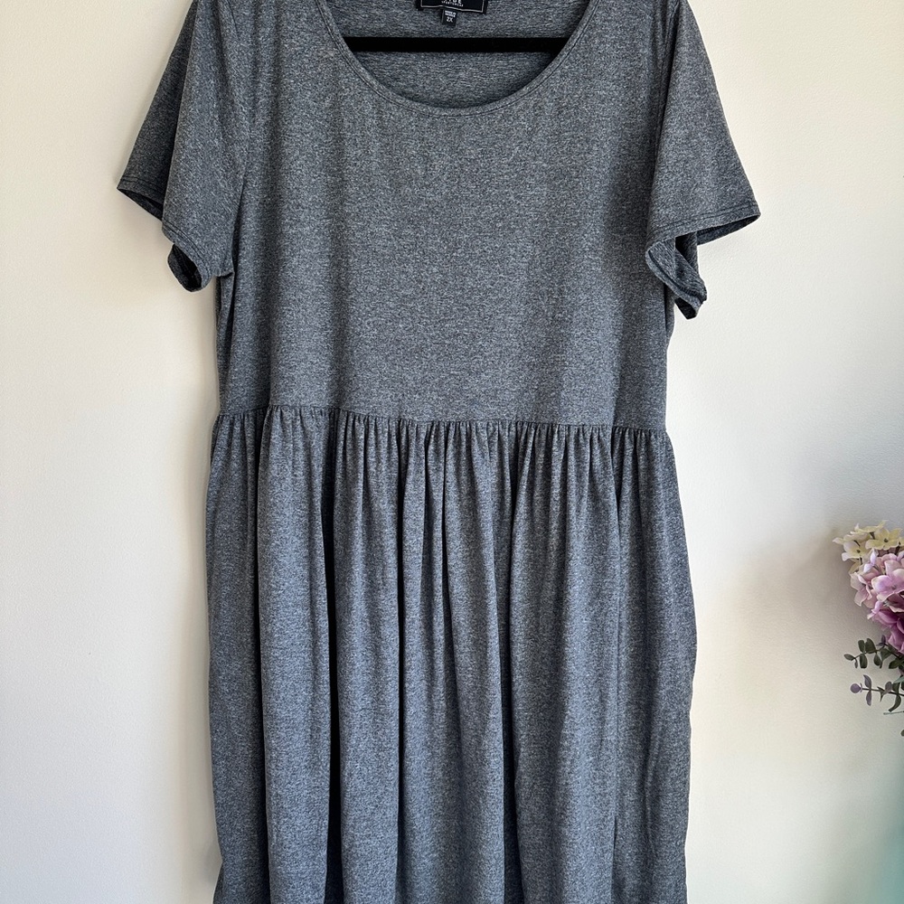 Vibe Soft Stretchy Short Sleeve Gray Women's Dress